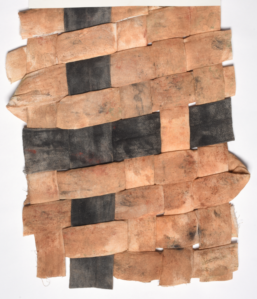 design_10 // material: recycling cotton & Hemp // pigment: earth & stone